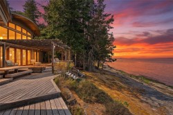 2-37 Salamanca Rd Galiano Island, BC V0N 1P0