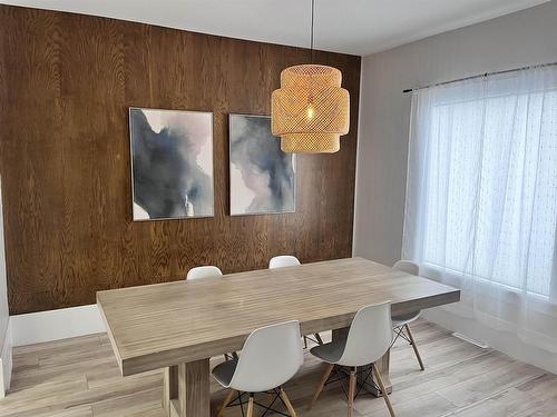 434 Hebert Street, Thunder Bay, ON - Indoor Photo Showing Dining Room