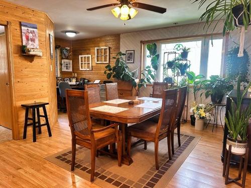 79 Brompton Road, Red Rock, ON - Indoor Photo Showing Dining Room