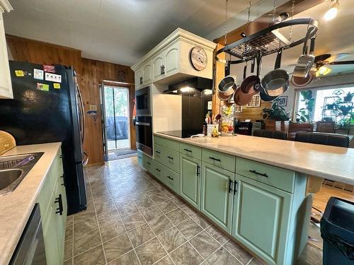 79 Brompton Road, Red Rock, ON - Indoor Photo Showing Kitchen