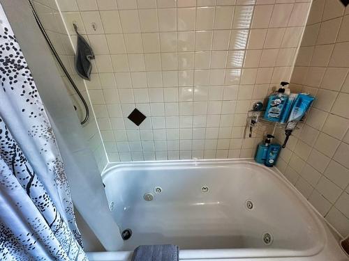 79 Brompton Road, Red Rock, ON - Indoor Photo Showing Bathroom