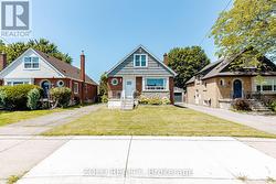 236 PARKDALE AVENUE S  Hamilton, ON L8K 3P6