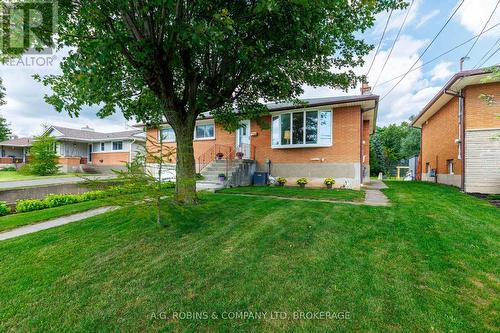 12 BERKLEY AVENUE  Port Colborne (Bethel), ON L3K 1T2