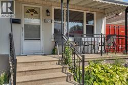 2258 Parkwood Windsor, ON N8W 2J9