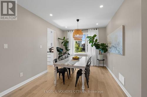 720 Coast Circle, Ottawa, ON - Indoor Photo Showing Dining Room