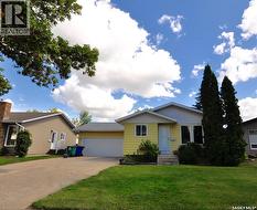 407 Wathaman CRESCENT  Saskatoon, SK S7K 4P8