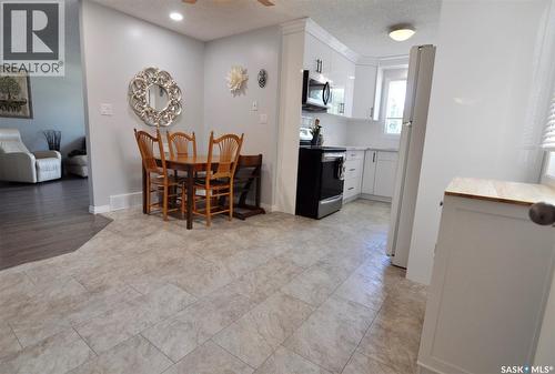 407 Wathaman Crescent, Saskatoon, SK - Indoor