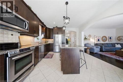 65 Amsterdam Crescent, Guelph, ON - Indoor Photo Showing Kitchen With Stainless Steel Kitchen With Upgraded Kitchen