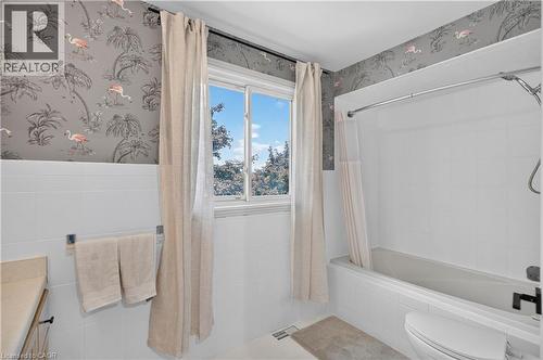 171 Golfwood Drive, Hamilton, ON - Indoor Photo Showing Bathroom