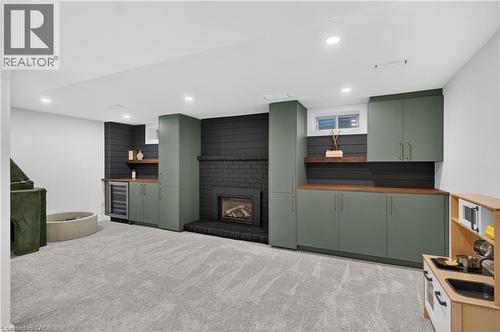 171 Golfwood Drive, Hamilton, ON - Indoor With Fireplace