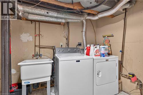 171 Golfwood Drive, Hamilton, ON - Indoor Photo Showing Laundry Room
