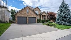 114 LONGVIEW COURT  London South (South K), ON N6K 4J1