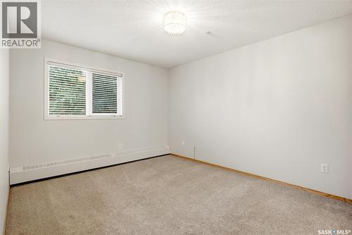210 2550 25Th Avenue, Regina, SK - Indoor Photo Showing Other Room