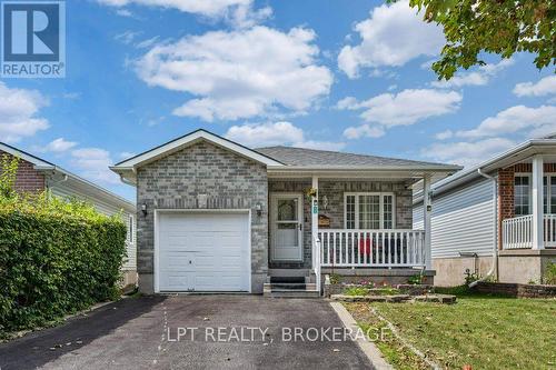 8 WILFRED CRESCENT  Kingston (Rideau), ON K7K 7G9