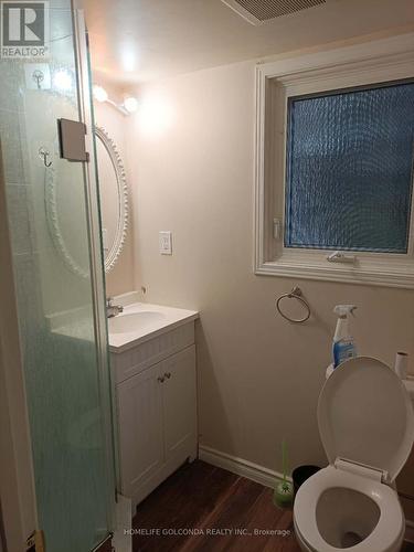 2475 Council Ring Road, Mississauga, ON - Indoor Photo Showing Bathroom
