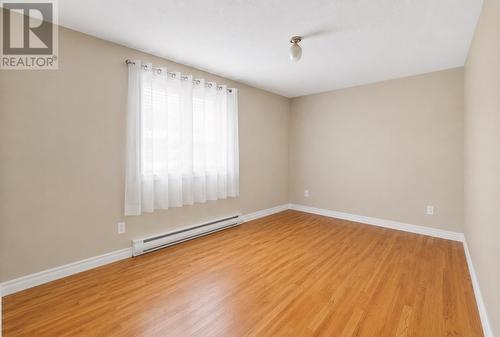 26 Lloyd Crescent, St. John'S, NL 