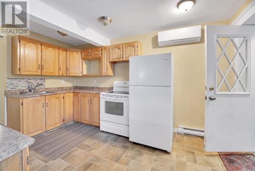 26 Lloyd Crescent, St. John'S, NL 