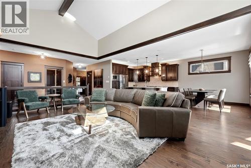 3902 Goldfinch Way, Regina, SK - Indoor Photo Showing Living Room