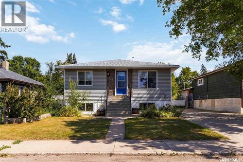 738 Weldon Avenue, Saskatoon, SK - Outdoor
