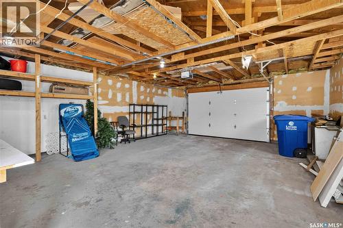 738 Weldon Avenue, Saskatoon, SK - Indoor Photo Showing Garage