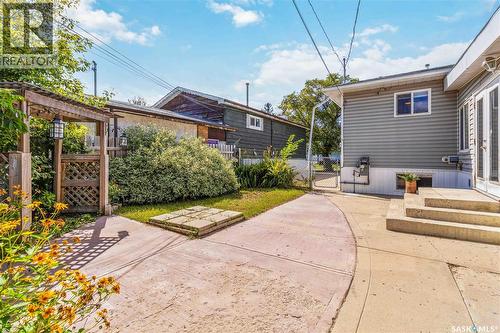 738 Weldon Avenue, Saskatoon, SK - Outdoor