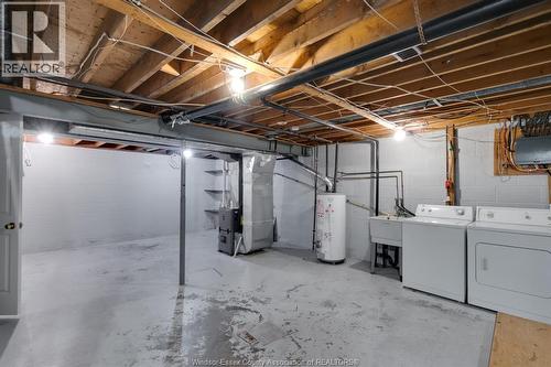 5446 Lassaline Unit# 47, Windsor, ON - Indoor Photo Showing Laundry Room