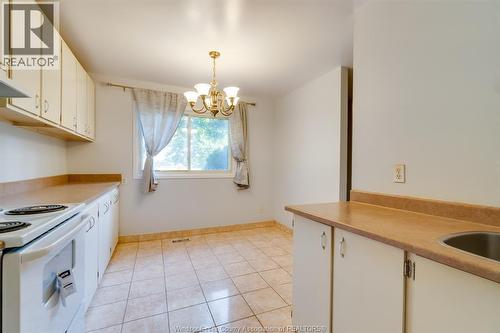 5446 Lassaline Unit# 47, Windsor, ON - Indoor Photo Showing Kitchen