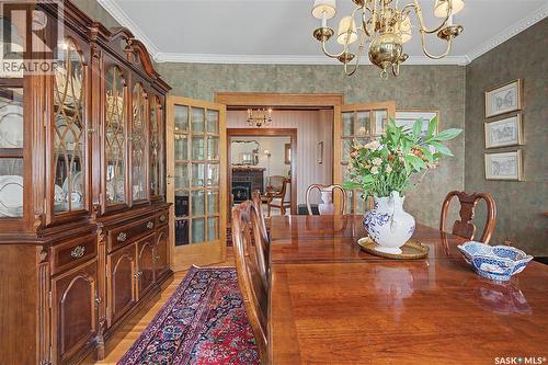 1150 2Nd Avenue Nw, Moose Jaw, SK - Indoor Photo Showing Dining Room