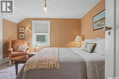1150 2Nd Avenue Nw, Moose Jaw, SK - Indoor Photo Showing Bedroom