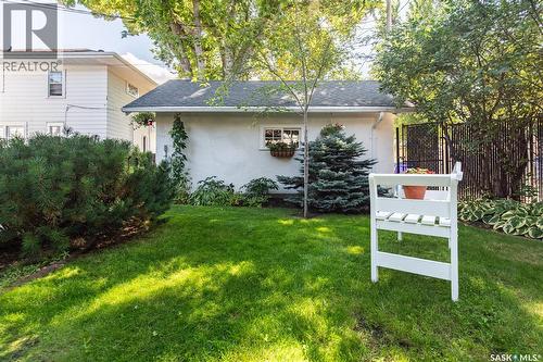 1150 2Nd Avenue Nw, Moose Jaw, SK - Outdoor