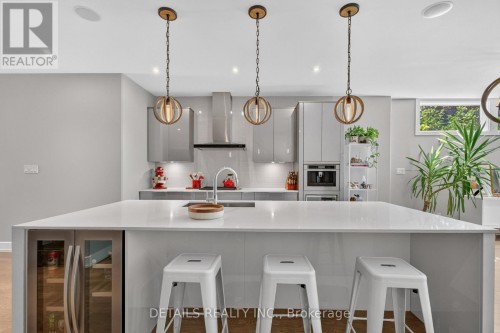 296 Kirchoffer Avenue, Ottawa, ON 