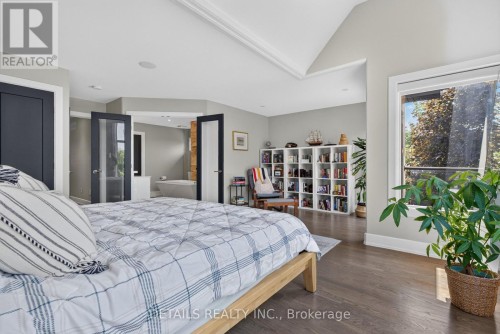 296 Kirchoffer Avenue, Ottawa, ON 