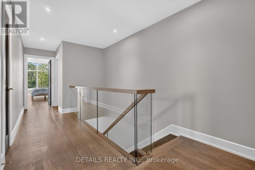 296 Kirchoffer Avenue, Ottawa, ON 