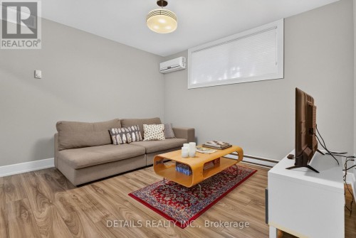 296 Kirchoffer Avenue, Ottawa, ON 