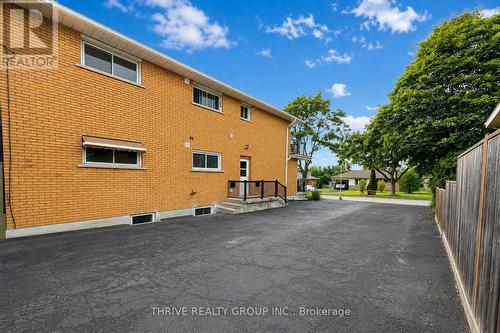 UPPER - 1023 EAGLE DRIVE , London South (South J), Ontario N5Z 3H4 3