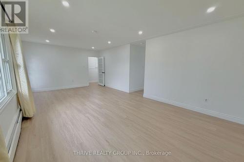 UPPER - 1023 EAGLE DRIVE , London South (South J), Ontario N5Z 3H4 4