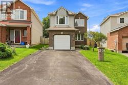 30 ROWE DRIVE  Ottawa, ON K2L 3Y3