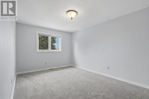 30 Rowe Drive, Ottawa, ON - Indoor Photo Showing Other Room