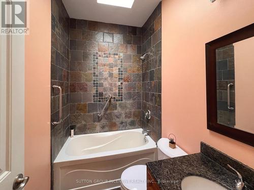 Main Bathroom - 32 Albion Lane, Tiny, ON - Indoor Photo Showing Bathroom