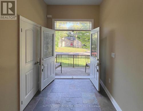 Foyer - 32 Albion Lane, Tiny, ON - Indoor Photo Showing Other Room