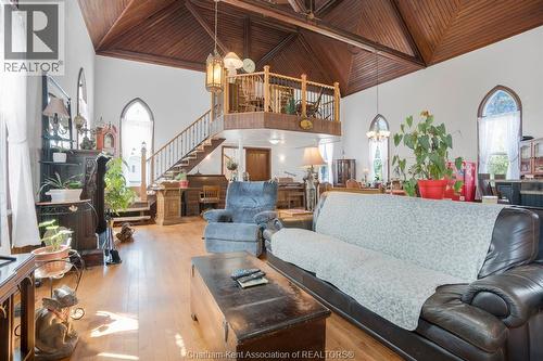 203 Mcintyre Street, Dutton, ON - Indoor Photo Showing Living Room