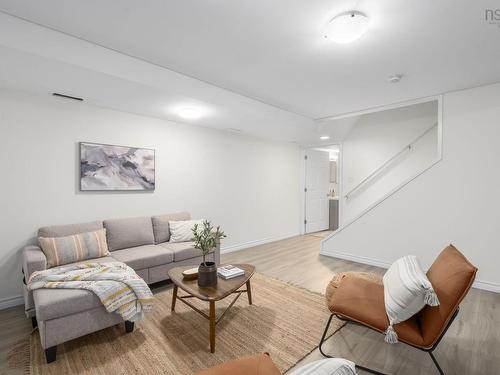 68 Seth Aaron Drive, Halifax, NS - Indoor Photo Showing Living Room