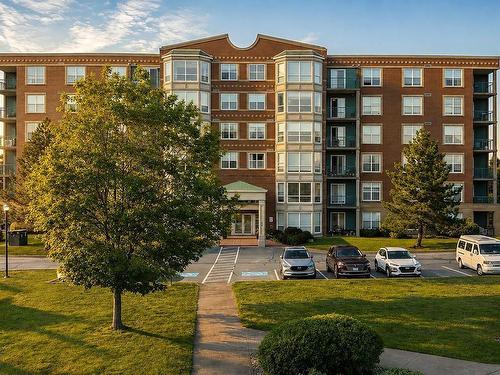 207 78 Regency Park Drive, Halifax, NS - Outdoor With Facade