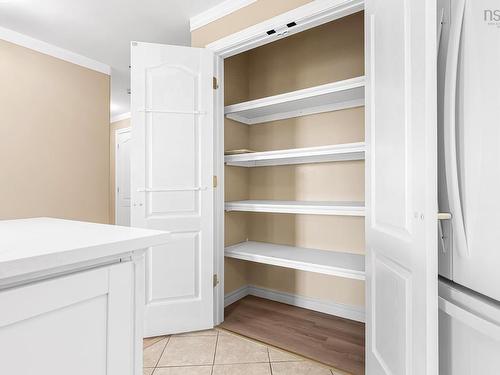 207 78 Regency Park Drive, Halifax, NS - Indoor