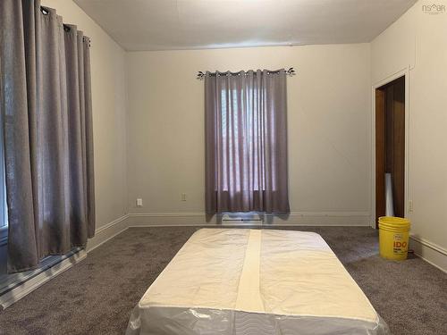 280 Marsh Street, New Glasgow, NS - Indoor