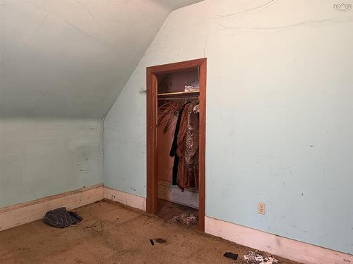 280 Marsh Street, New Glasgow, NS - Indoor Photo Showing Other Room