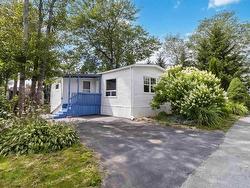 25 Third Street Lucasville, NS B4B 1P9