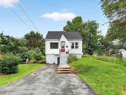 1 Piers Avenue  Fairmount, NS B3N 1Z2