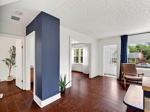1 Piers Avenue, Fairmount, NS - Indoor