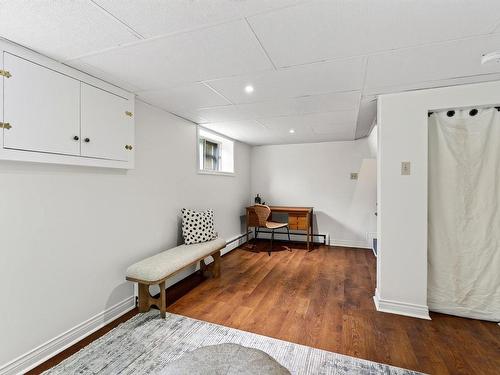 1 Piers Avenue, Fairmount, NS - Indoor